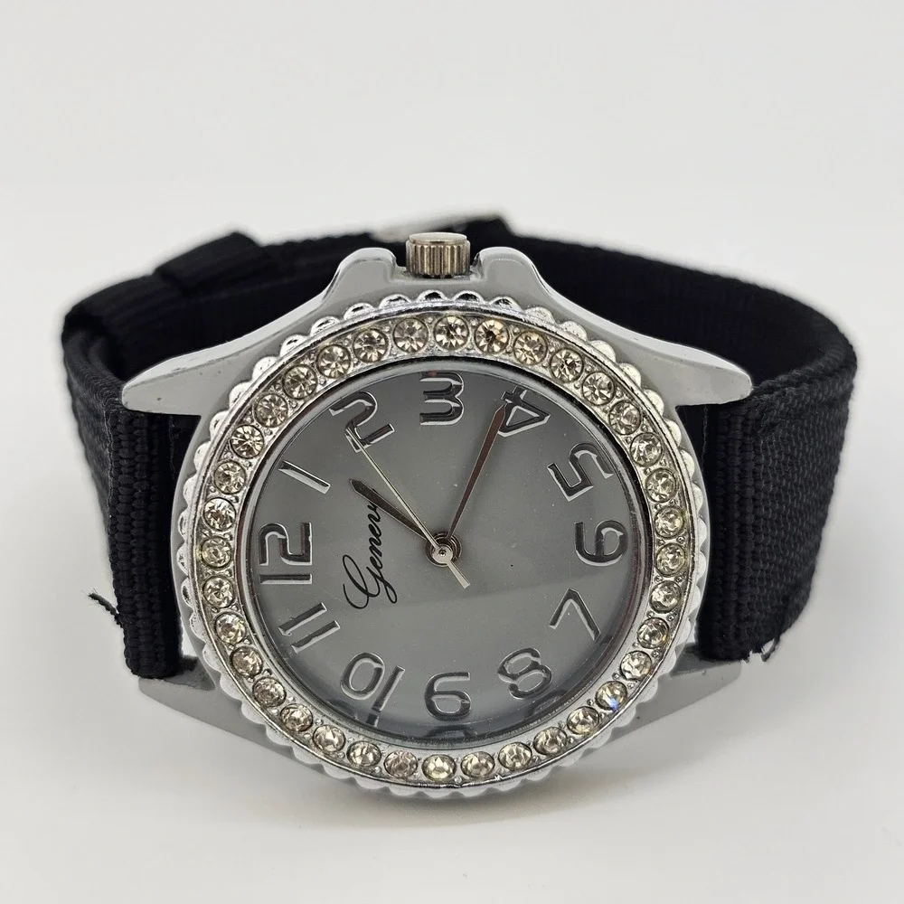 38MM Women's‎ Watch Gray Dial NEW Black Nylon Bands NEW Battery
